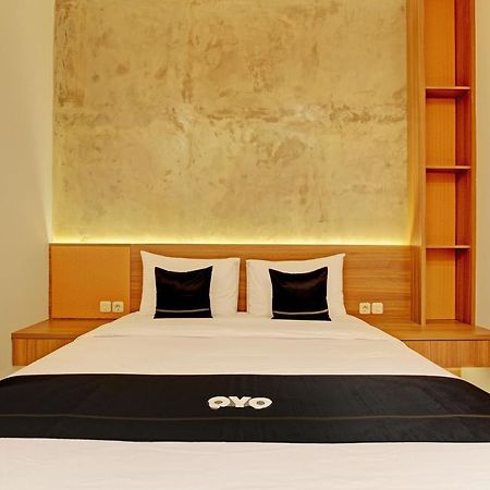 Super Oyo Capital O 92987 Keenan Living Perumnas Maguwo Extérieur photo