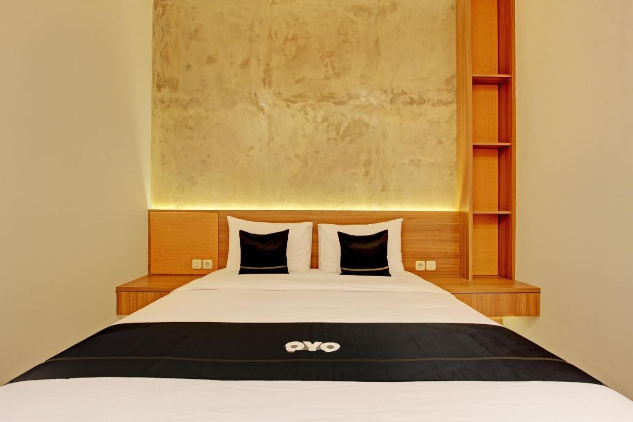 Super Oyo Capital O 92987 Keenan Living Perumnas Maguwo Extérieur photo