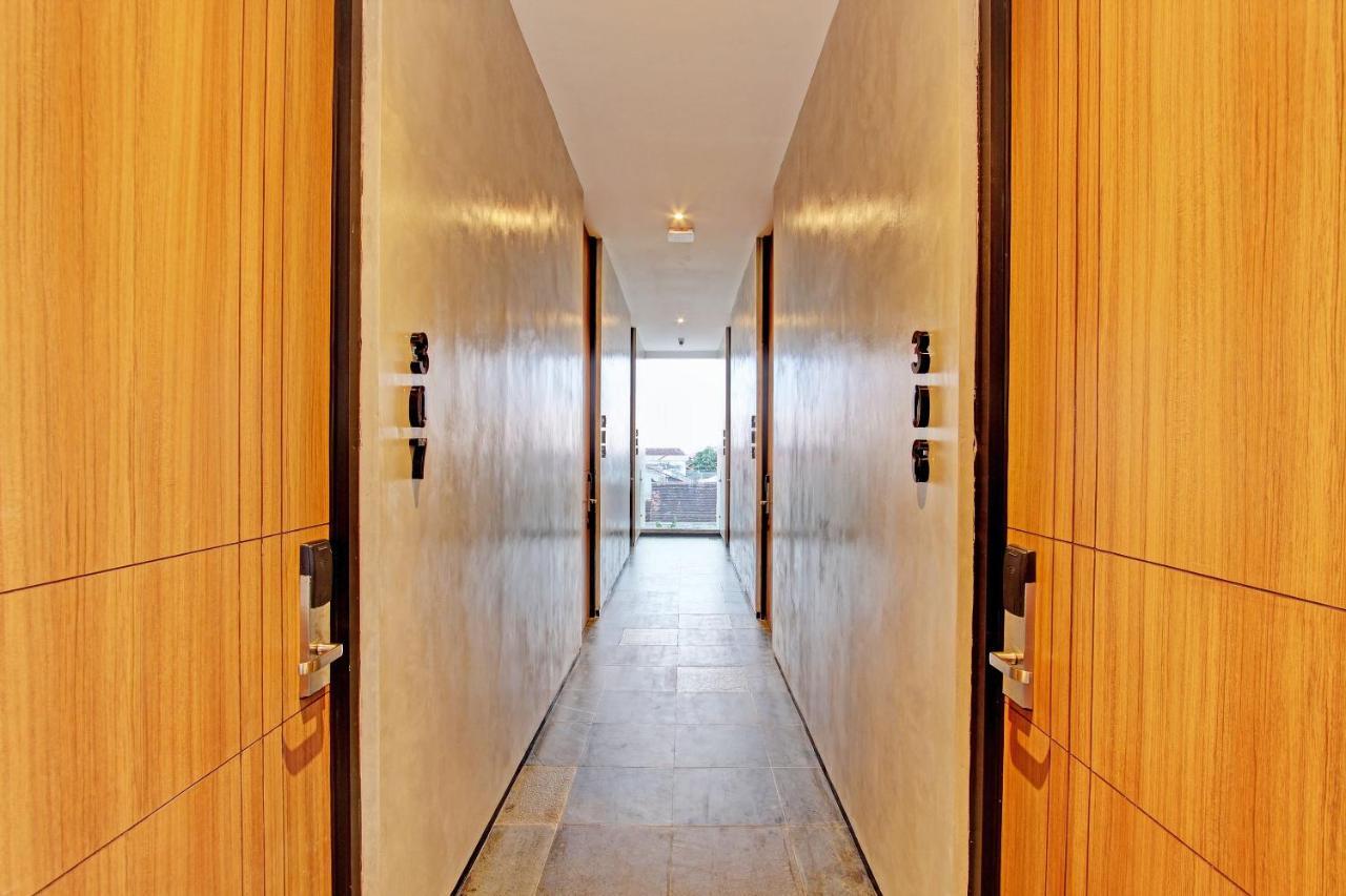 Super Oyo Capital O 92987 Keenan Living Perumnas Maguwo Extérieur photo